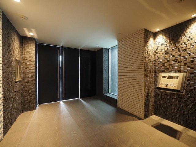 4/5 エントランス