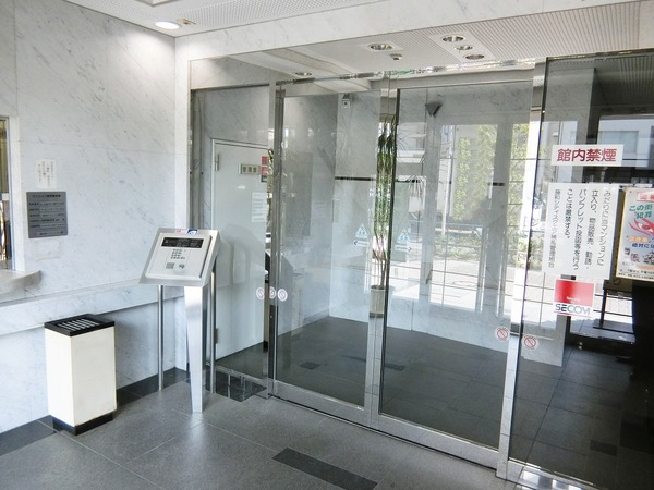 4/4 エントランス