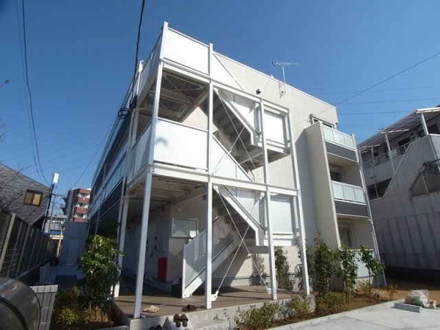 14/14 エントランス