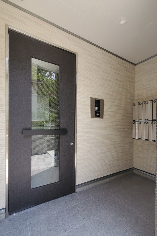 19/19 エントランス