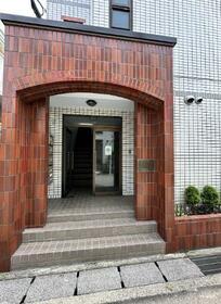 15/16 エントランス