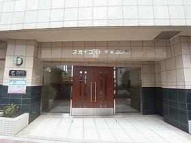 16/16 エントランス