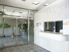 13/13 エントランス