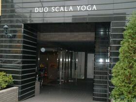 16/16 エントランス