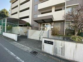 15/16 エントランス