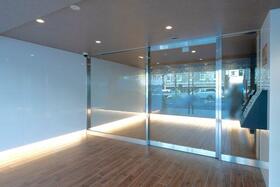 4/4 エントランス