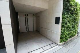 15/16 エントランス