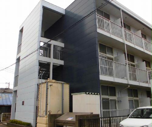 13/16 エントランス