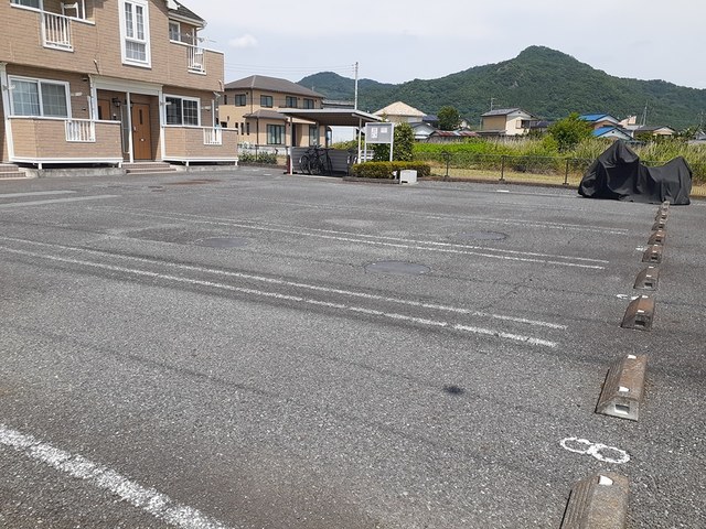 14/20 駐車場