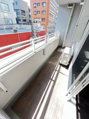 16/22 バルコニー