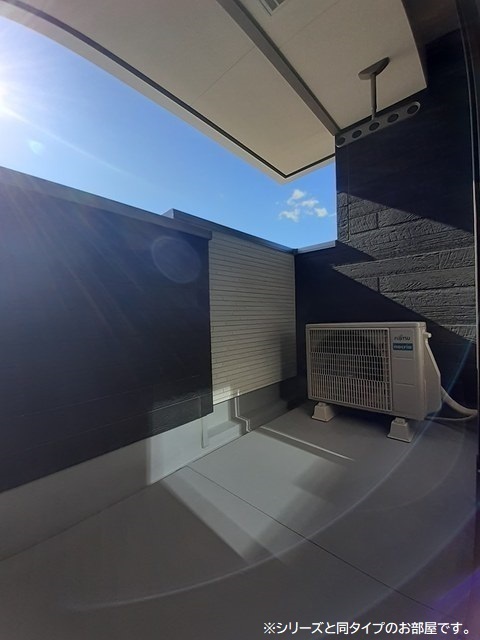 13/20 バルコニー