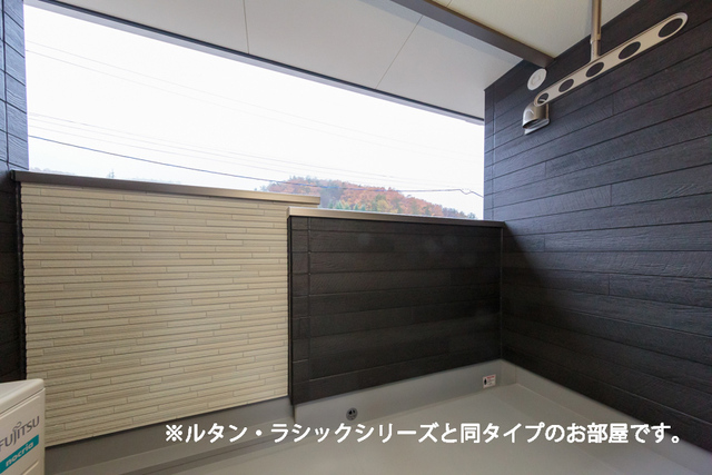 13/20 バルコニー