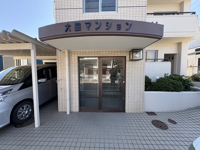 25/29 エントランス