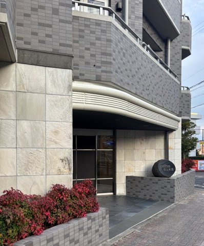 2/2 エントランス