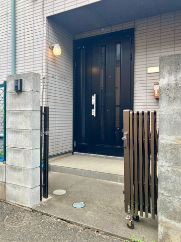 18/19 エントランス