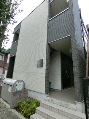 18/18 エントランス