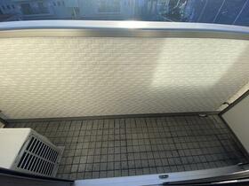 13/16 バルコニー