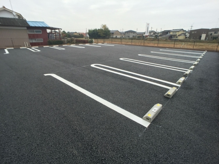 20/28 駐車場