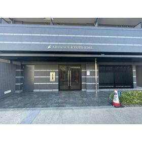 5/5 エントランス