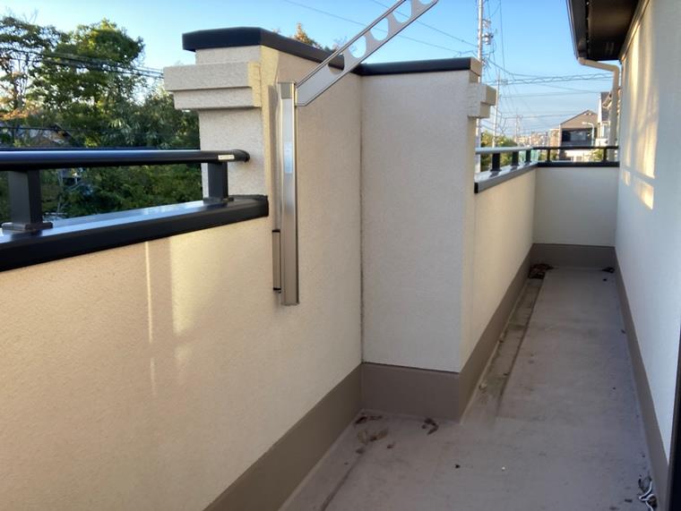 13/18 バルコニー