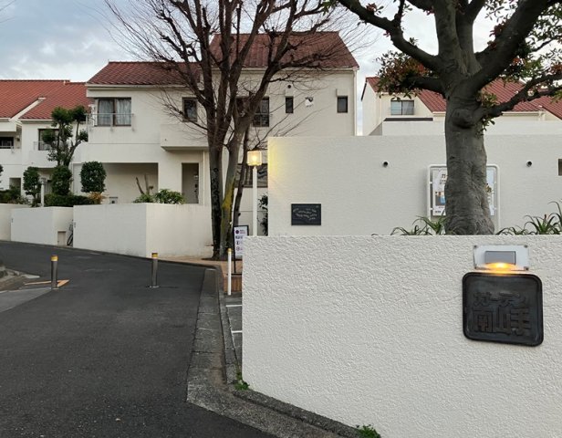 3/3 エントランス