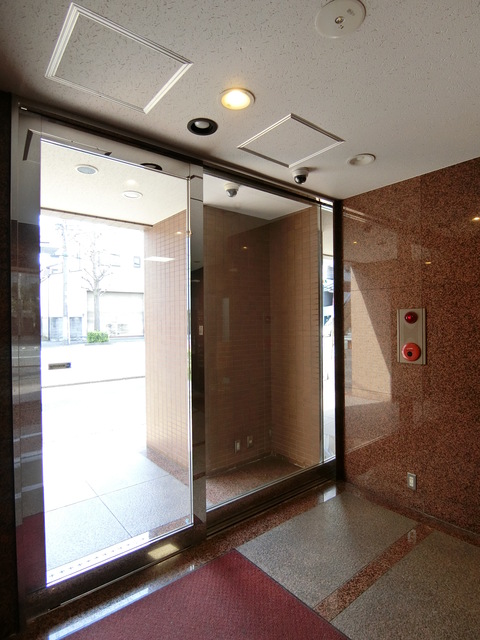 17/21 エントランス