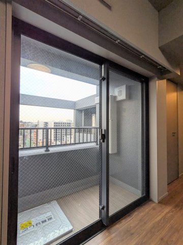 26/26 エントランス