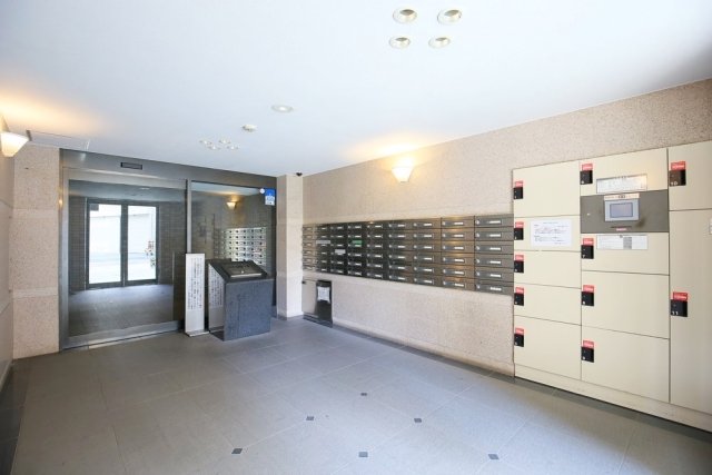 15/16 エントランス