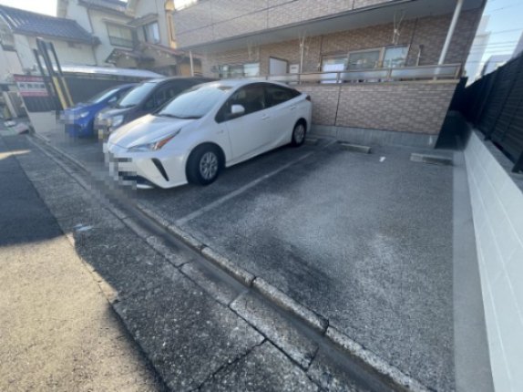 14/20 駐車場