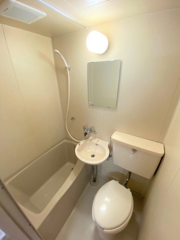 7/10 浴室