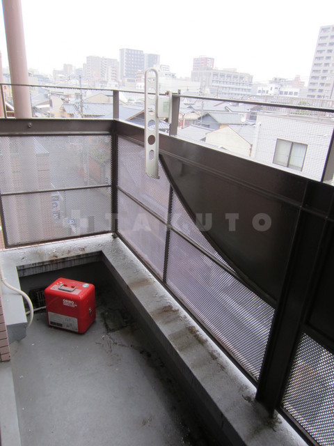 17/27 バルコニー