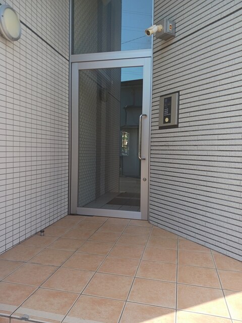 14/20 エントランス