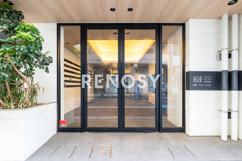 5/5 エントランス