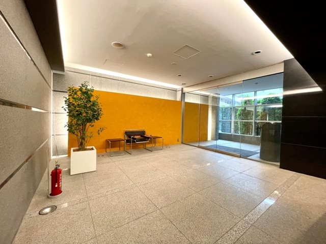 14/17 エントランス