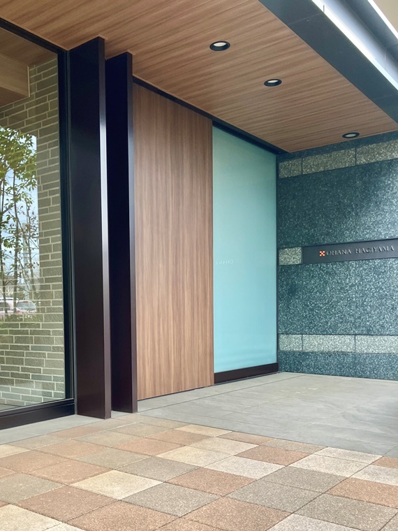 15/16 エントランス