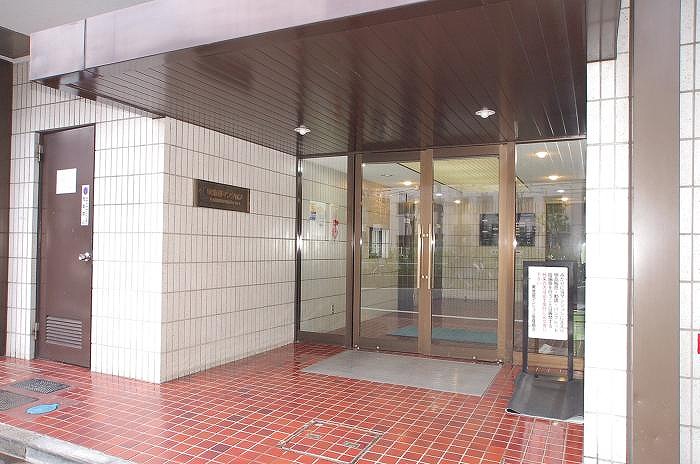 15/15 エントランス