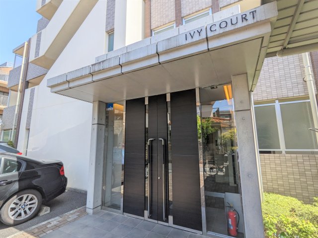 19/26 エントランス