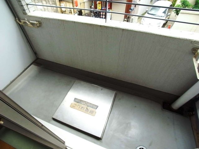 17/27 バルコニー
