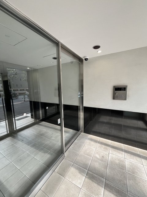 2/3 エントランス