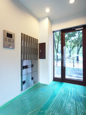 15/16 エントランス