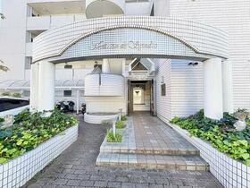 13/13 エントランス