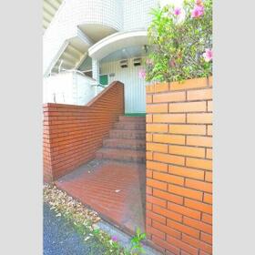 4/4 エントランス