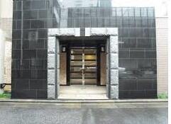 4/4 エントランス