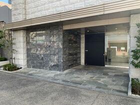 4/4 エントランス