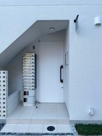 2/2 エントランス