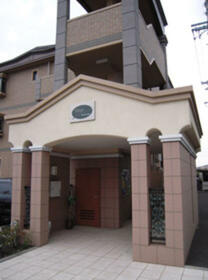 2/4 エントランス