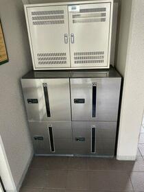 2/2 エントランス