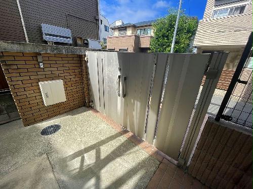 13/13 エントランス