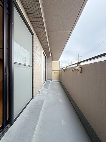 18/26 バルコニー