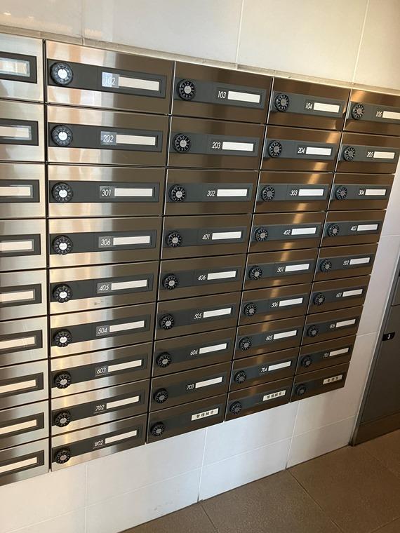 18/18 エントランス